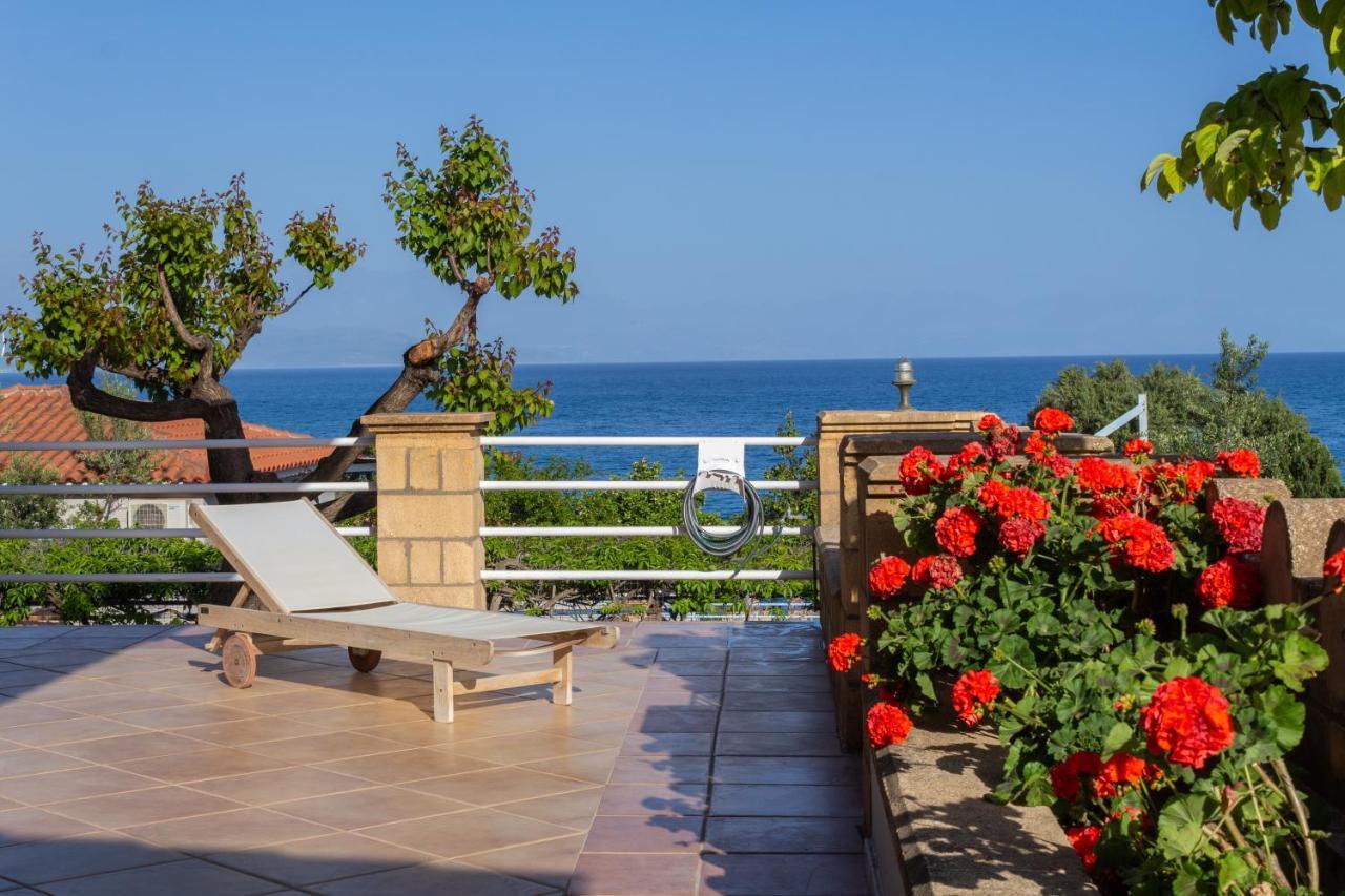 Alexandros Seaside Family Apartments & Villas - Paradise, 7' From Petalidi Kalamaki  Luaran gambar